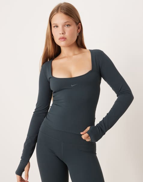 Nike – Zenvy Training Dri-FIT – Langarmshirt in Dunkelgrün - view 1