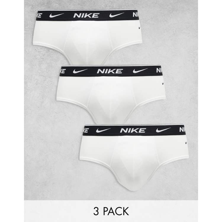 NIKE - 【Sサイズ】Union Athletic Club Singlet Tights Nike Szorty Club Woven - Czarny/Biały