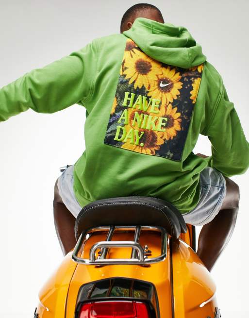 Nike – Zielona bluza z kapturem i napisem „Have a Nike Day”