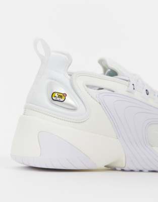 nike zoom 2k trainers in triple white