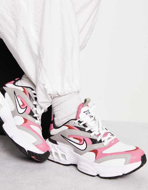 Bergbeklimmer maagd Guggenheim Museum Nike Zoom Air Fire sneakers in white, stone and desert berry | ASOS