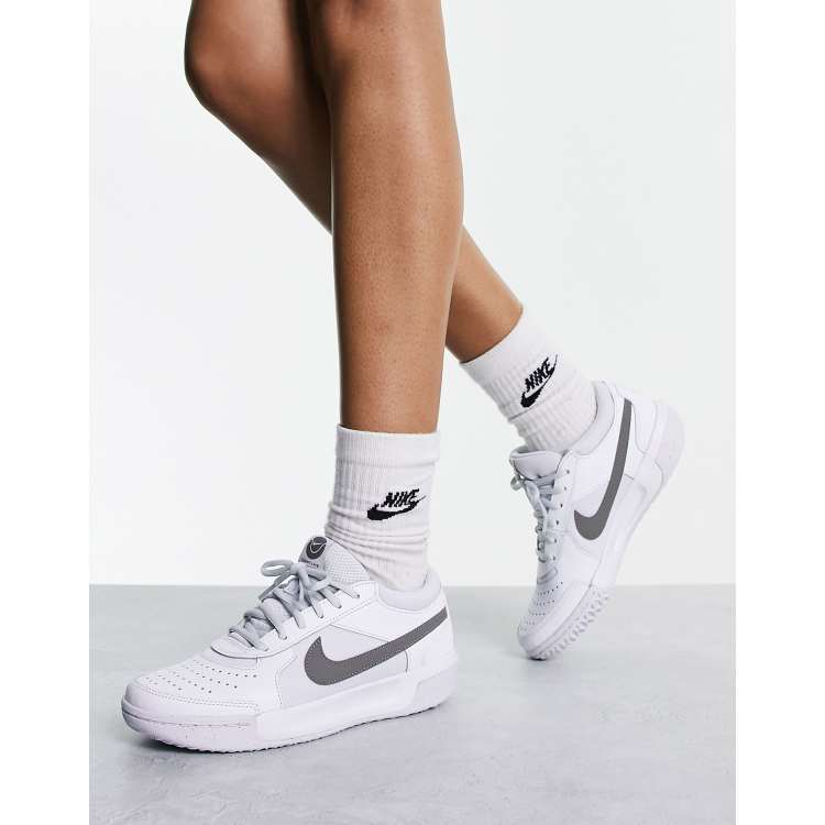 Kina Flere Vend tilbage Nike Zoom Court Lite 3 sneakers in white | ASOS