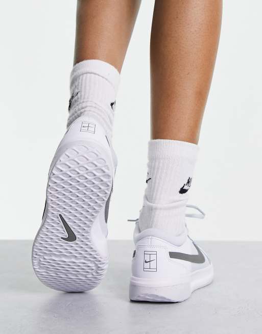 Nike Zoom Lite 3 sneakers in white | ASOS