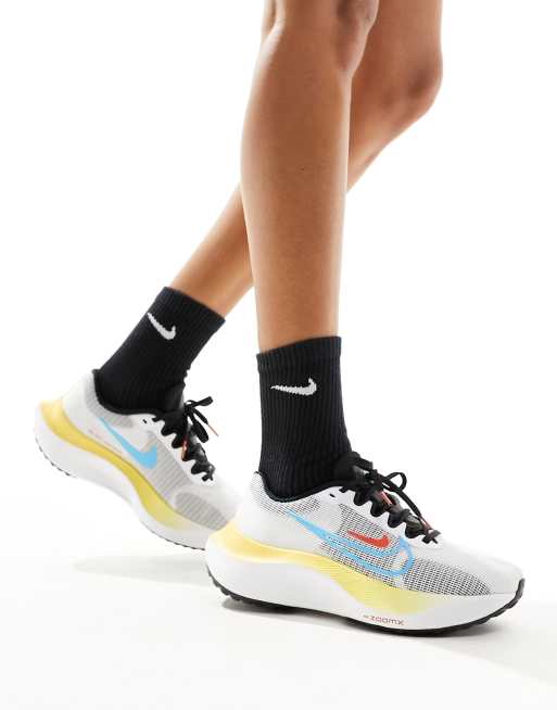 Nike running zoom discount fly