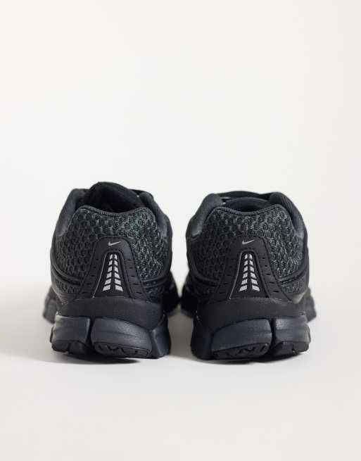Nike Zoom Skylon 11 sneakers in black with gray details, 2 of 5