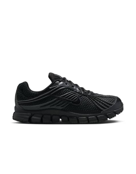 Nike Zoom Skylon 11 trainers in black - view 1