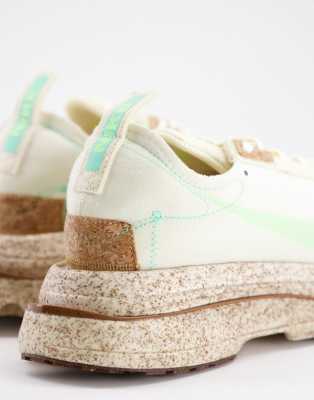 nike zoom type beige