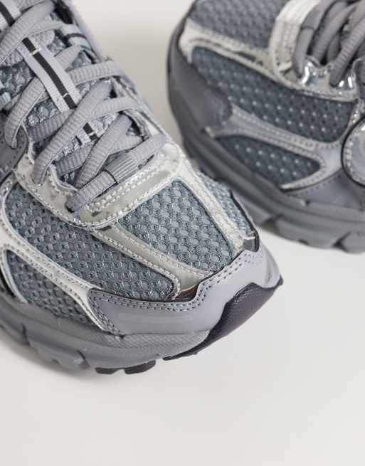 Nike Zoom Vomero 5 baskets gris et noir chromé, 4 de 5