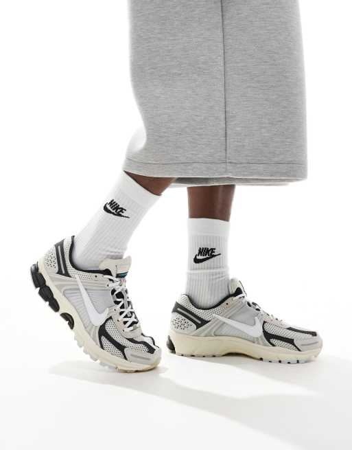 Nike - Zoom Vomero 5 - Baskets - Noir et blanc, 5 de 5