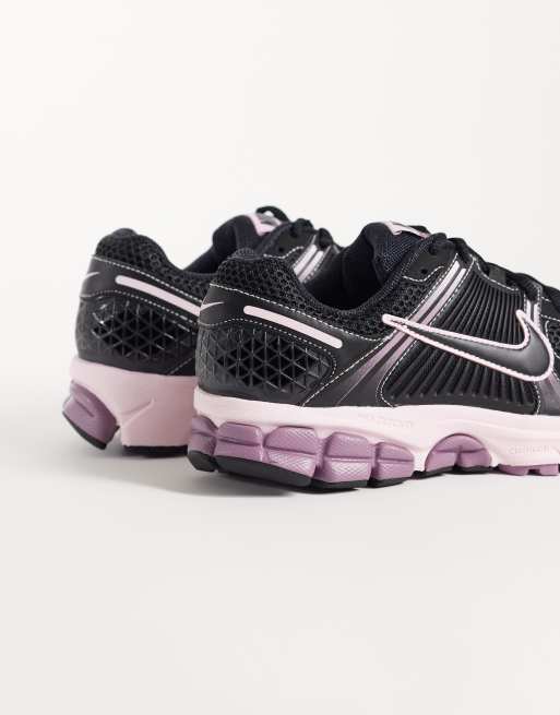 Nike Zoom Vomero 5 baskets noires et roses, 2 de 5