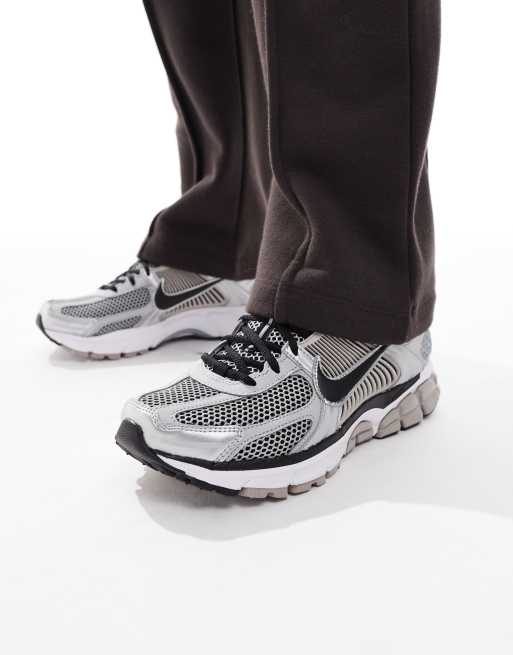Nike Zoom Vomero 5 Premium sneakers in silver and black, 4 of 5