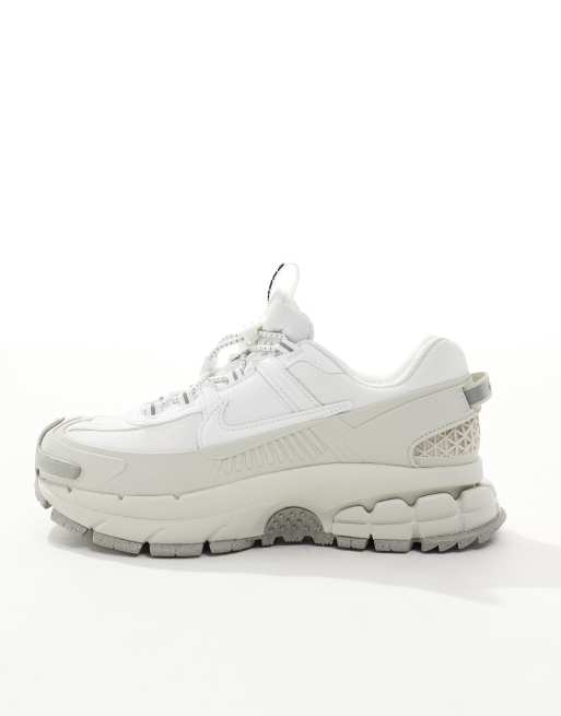 Nike Zoom Vomero 5 Roam sneakers in off white