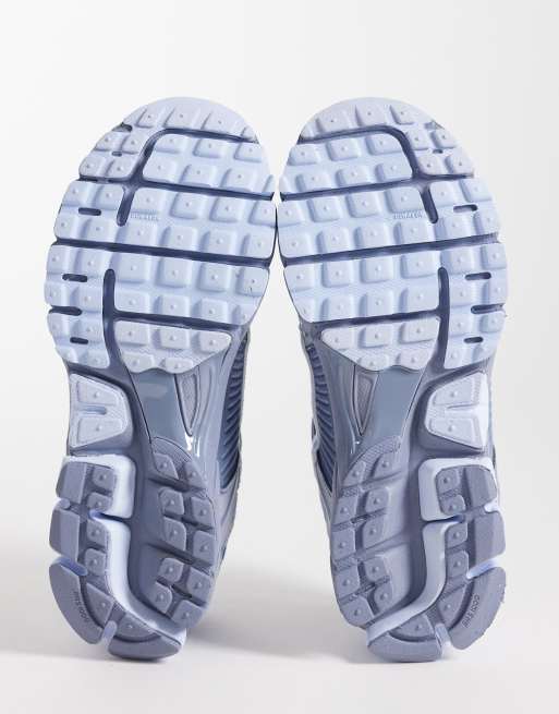 Nike Zoom Vomero 5 SE sneakers in light blue , 5 of 5