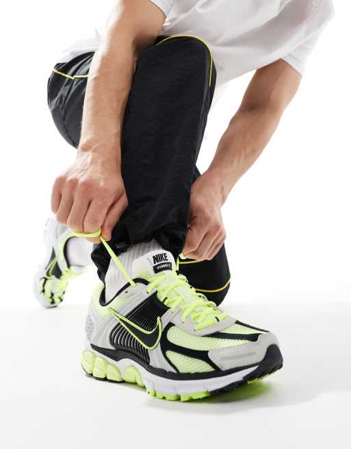 Nike Zoom Vomero 5 sneakers in black and green, 5 of 5