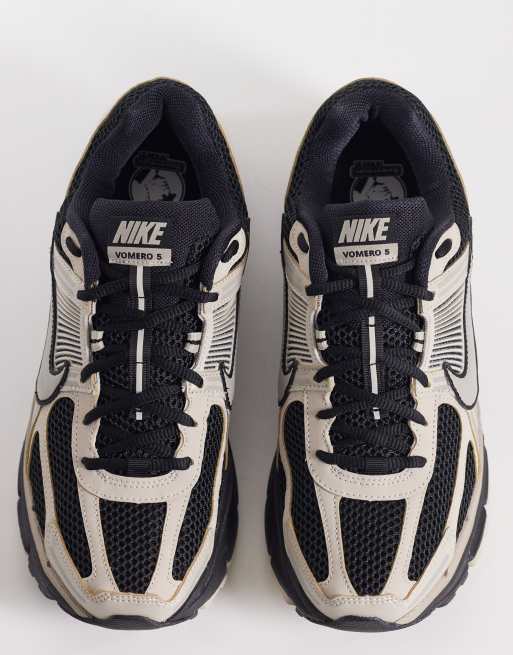 Nike Zoom Vomero 5 sneakers in black and metallic silver , 3 of 5