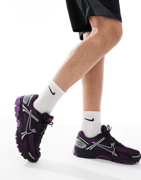 Nike Zoom Vomero 5 sneakers in black and purple - view 1