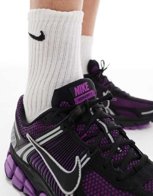 Nike Zoom Vomero 5 sneakers in black and purple, 3 of 5