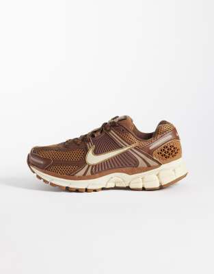 Nike Zoom Vomero 5 Sneakers In Brown