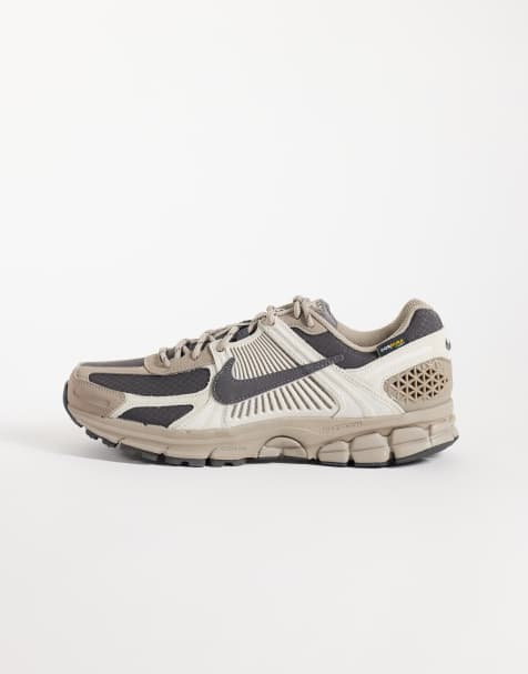 Nike Zoom Vomero 5 sneakers in bruin suède - view 1
