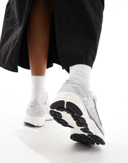 Nike Zoom Vomero 5 sneakers in gray and silver