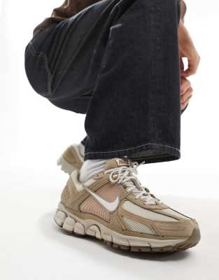 Nike Zoom Vomero 5 sneakers in khaki and beige
