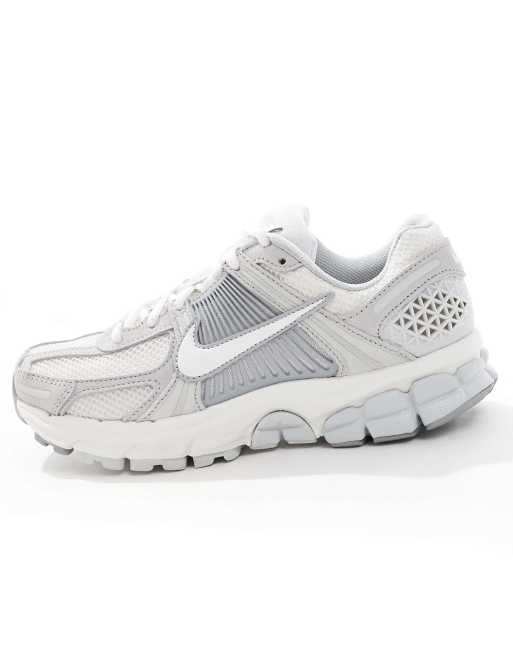 Nike Zoom Vomero 5 sneakers in light gray and white