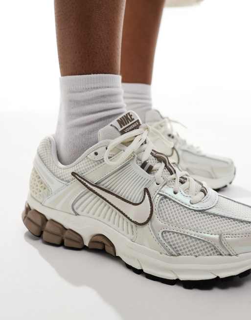 Nike Zoom Vomero 5 sneakers in off white and brown