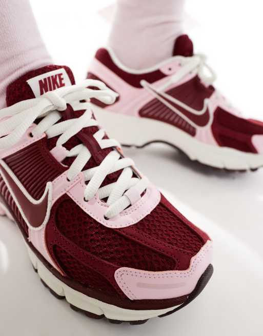 Nike Zoom Vomero 5 sneakers in pink and red, 5 of 5