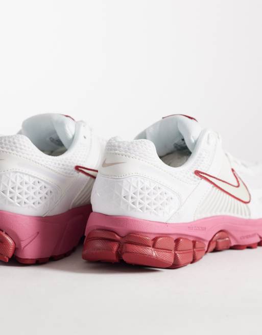 Nike Zoom Vomero 5 sneakers in pink and white , 2 of 5