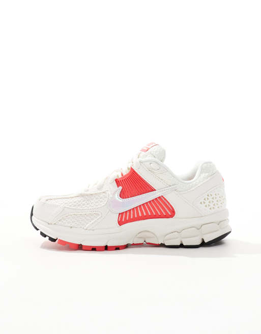 Nike Zoom Vomero 5 sneakers in red and pink, 2 of 5