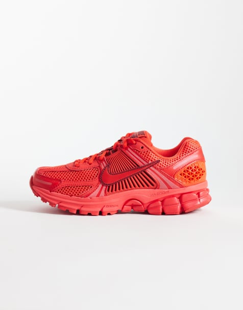 Nike Zoom Vomero 5 sneakers in red - view 1
