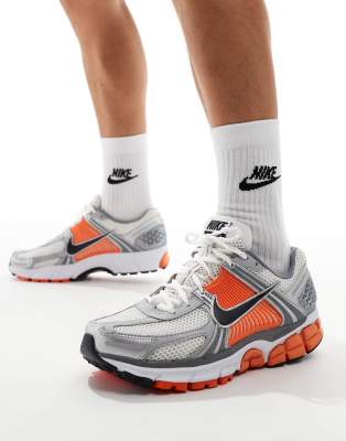 NIKE ZOOM VOMERO 5 SNEAKERS IN SILVER AND ORANGE