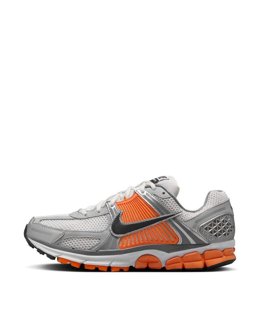 Zoom Vomero 5 sneakers in silver and orange