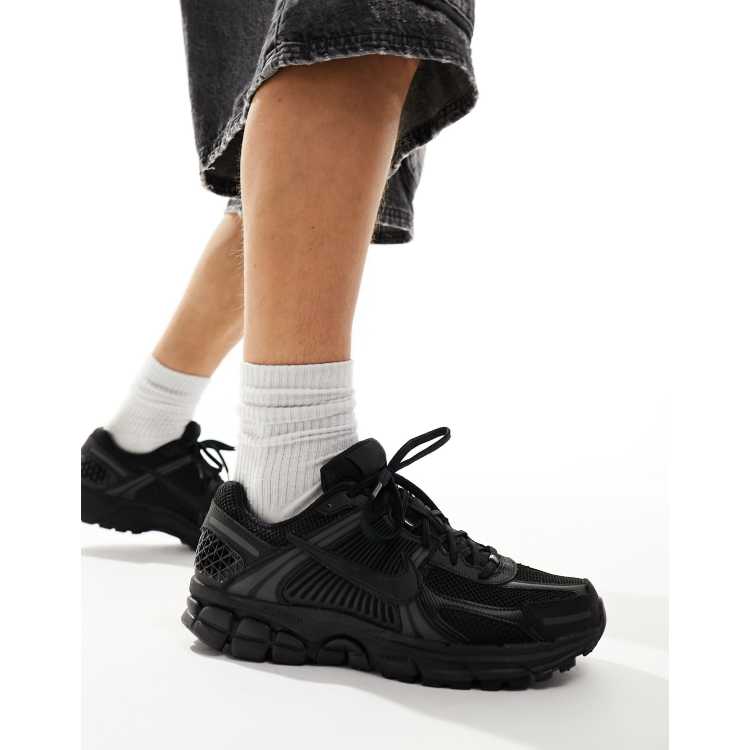 【極美品】NIKE Zoom Vomero 5 Triple Black 27 Nike Zoom Vomero 5 sneakers in triple black | ASOS