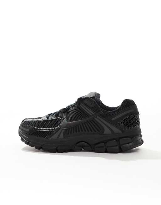 Nike Zoom Vomero 5 sneakers in triple black