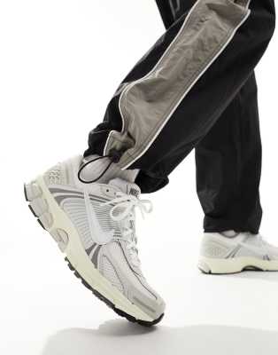 Nike Air Zoom Vomero 5 Sneakers In White And Gray In White