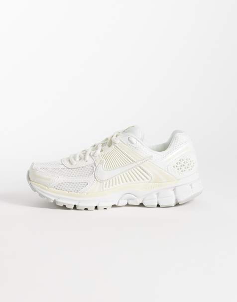 Nike - Zoom Vomero 5 - Sneakers in wit en crème - view 1