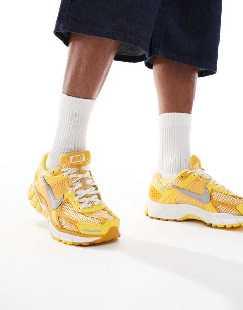 Nike Zoom Vomero 5 sneakers in yellow - view 1