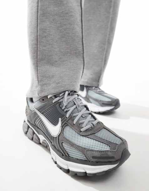 Nike Zoom Vomero 5 suede sneakers in light gray and white - view 1