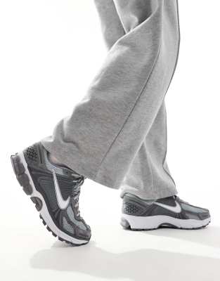 Nike Zoom Vomero 5 suede sneakers in light gray and white