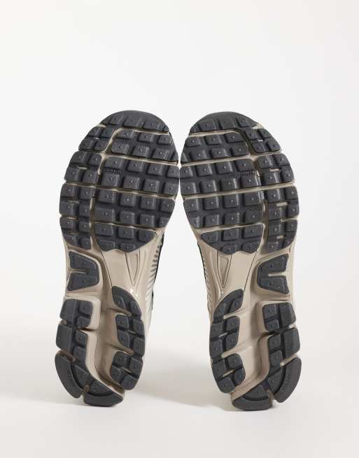 Nike Zoom Vomero 5 trainers in brown suede, 5 of 5