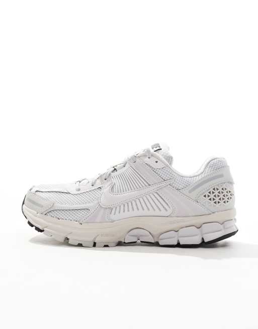 Nike Zoom Vomero 5 trainers in grey and off white   , 2 of 5