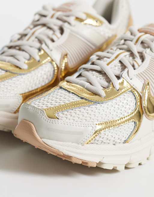 Nike Zoom Vomero 5 trainers in metallic gold, 3 of 5