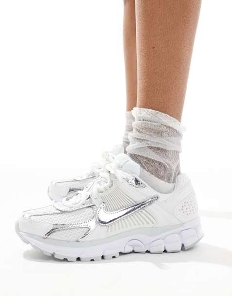 Nike Zoom Vomero 5 trainers in white and silver - view 1