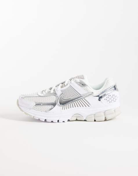 Nike Zoom Vomero 5 trainers in white & silver chrome - view 1