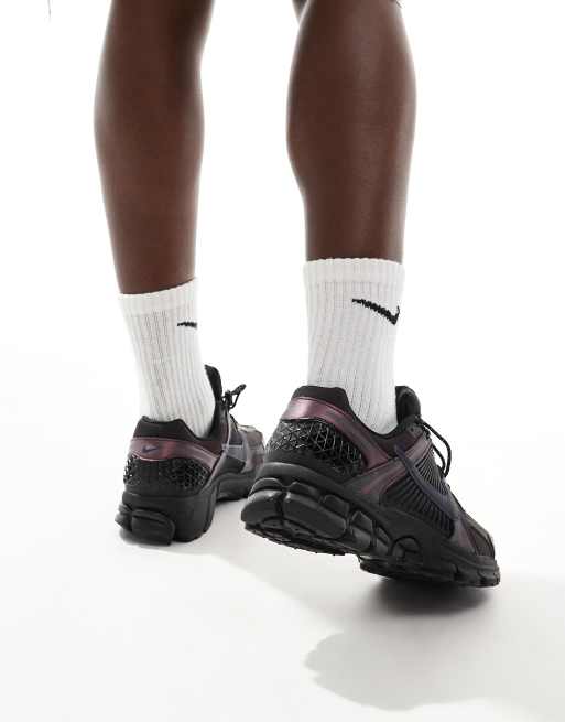 Nike Zoom Vomero 5 unisex trainers in dark burgundy