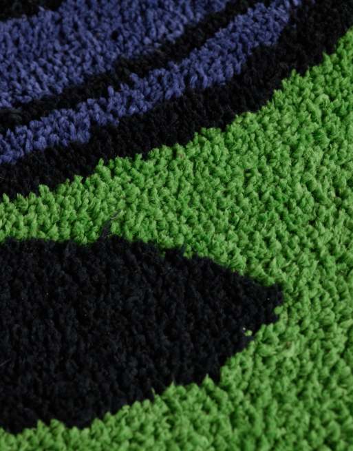 No Problemo 'Alien Dude' rug in green, 2 of 3