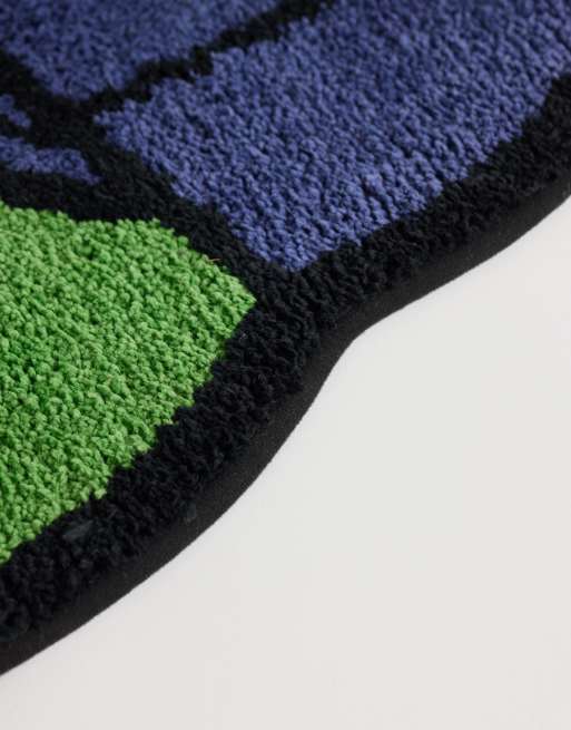 No Problemo 'Alien Dude' rug in green, 3 of 3