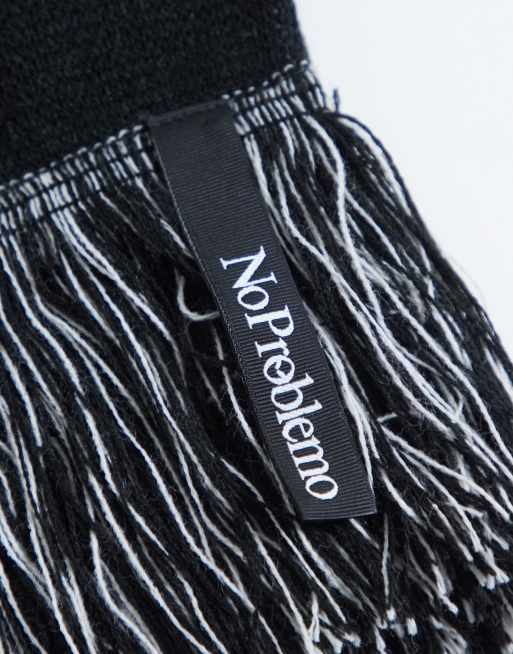 No Problemo 'No Yang' logo scarf in black, 2 of 3