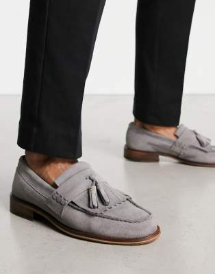 Noak Made In Portgual Loafer In Fringe Detail In Gray Suede